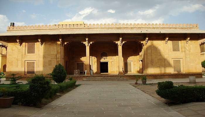The Ajmer Government Museum is an architectural marvel that elevates the experience
