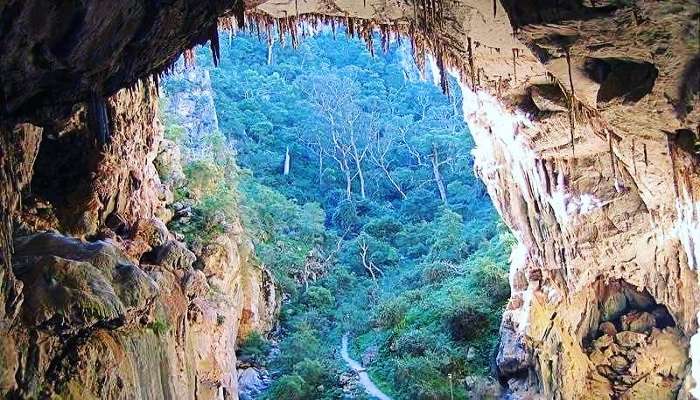 The view of Poombarai caves