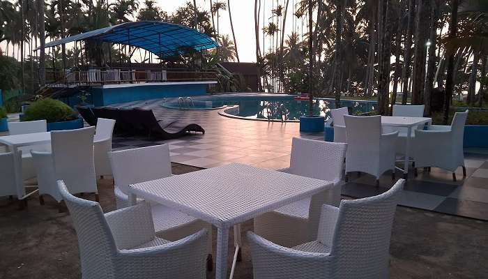Comfortable and relaxing resorts at the beach in Chidiya Tapu