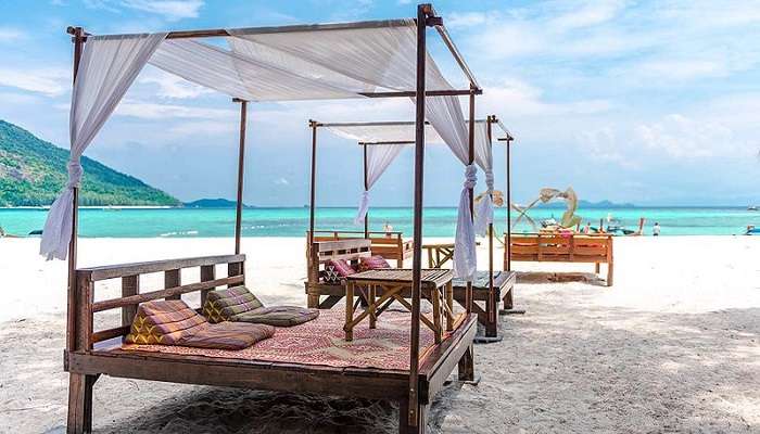 You must stay at the luxury hotels in Koh Lipe to experience the richness of the place.