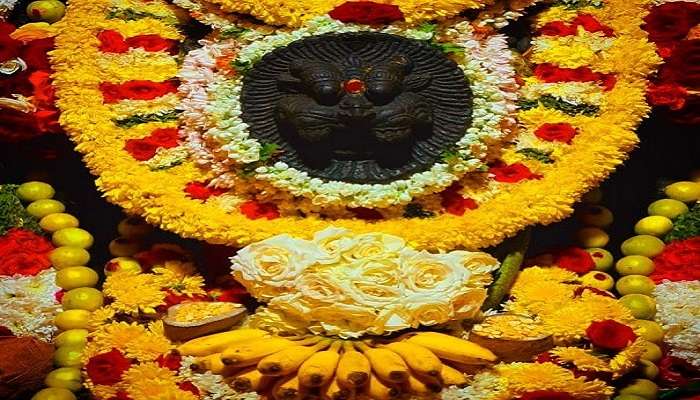 Know more about All the vibrant festivals and cultural events of the temple. 