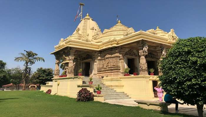 Embibe tranquility at the Kayavarohan Temple in Gujarat, India.