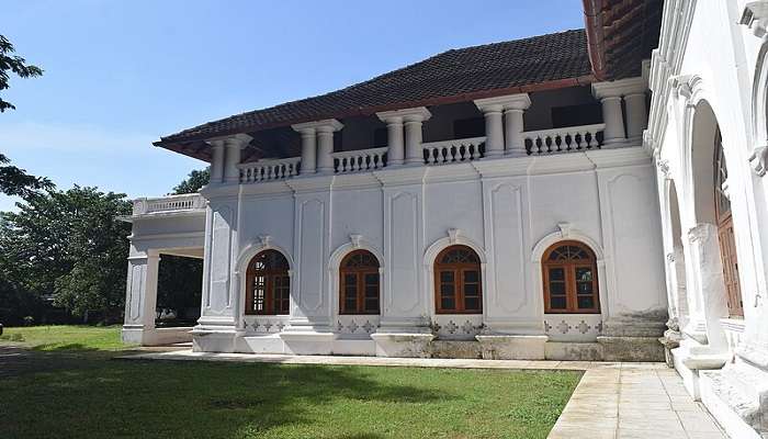 Gaze at the grandeur of the Sakthan Thampuran Palace