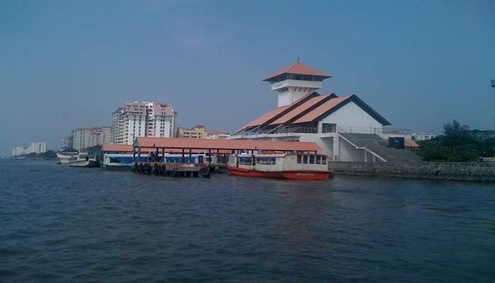 Boat Jetty and docks in Aroor