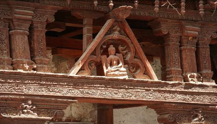 Witness the intricate carvings at the monuement in Ladakh