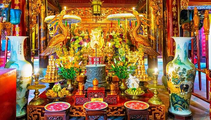 Bach Ma Temple is one of the most exciting places to visit in Hanoi Old Quarter.