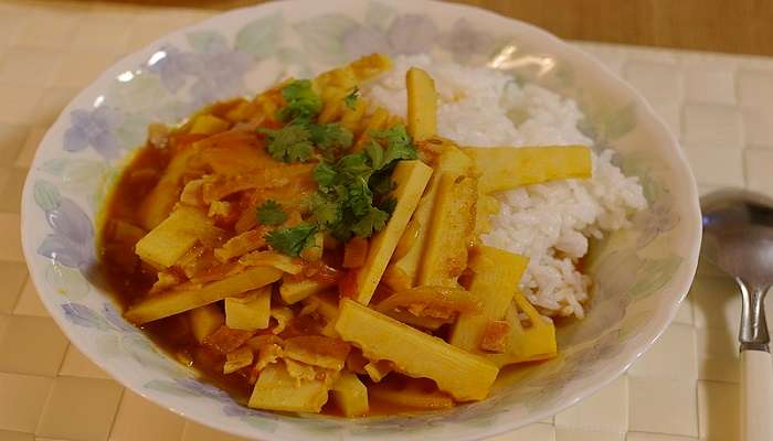 Taste delicious Chinese dishes at the Bamboo Hut