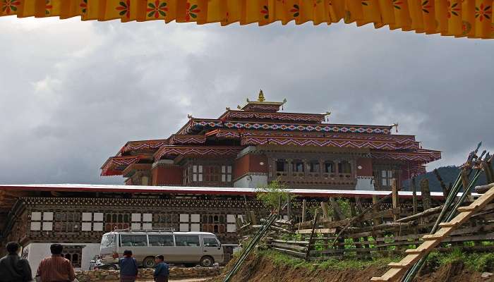 Gangtey Monastery is most recommendable during the autumn season