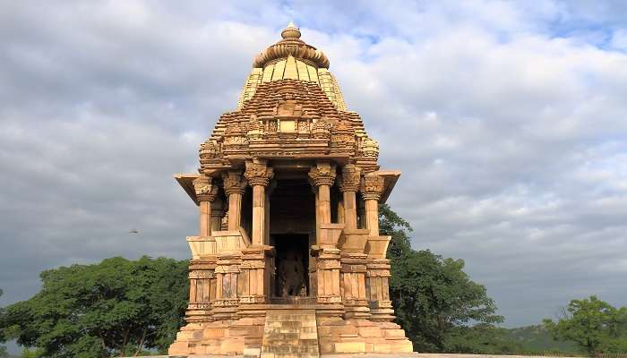 Chaturbhuj Temple at Cenotaphs Orchha