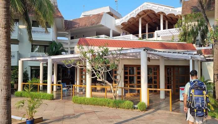 Club Mahindra Emerald Palms is one of the luxurious resorts near Varca Beach Goa