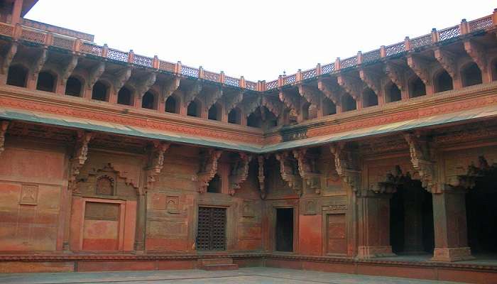 Red sandstone walls of Jahangir Mahal