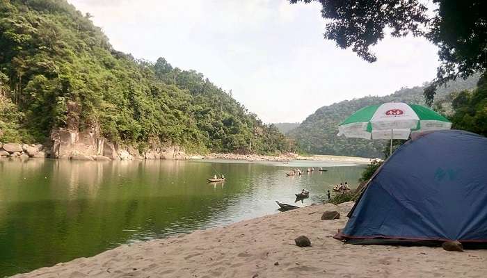 Riverside camping at Shnongpdeng Village, Dawki.