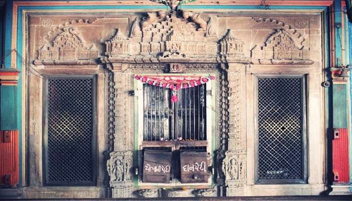 Come to visit the iconic Dhundiraj Ganpati Temple of Gujarat, the epitome of faith.