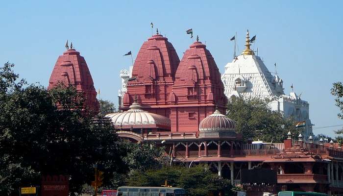 Digambar Jain Temple offers a spiritual retreat