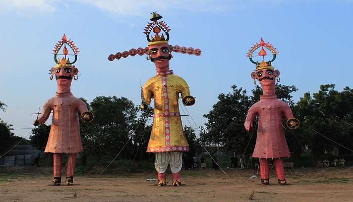 People celebrating Dussehra in Cenotaphs Orchha