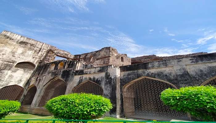 the incredible architecture of the golconda fort hyderabad