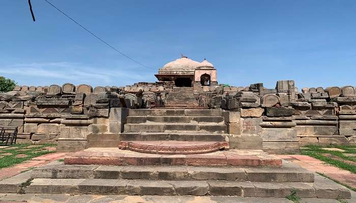 Front of the Harshat Mata temple ruins in Rajasthan