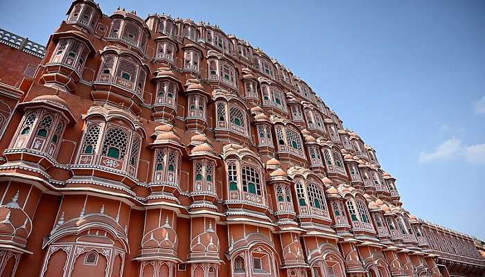 A picturesque view of the Hawa Mahal in Rajasthan