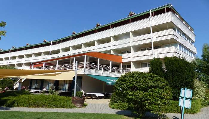 Hotel Marina has access to all modern facilitiies