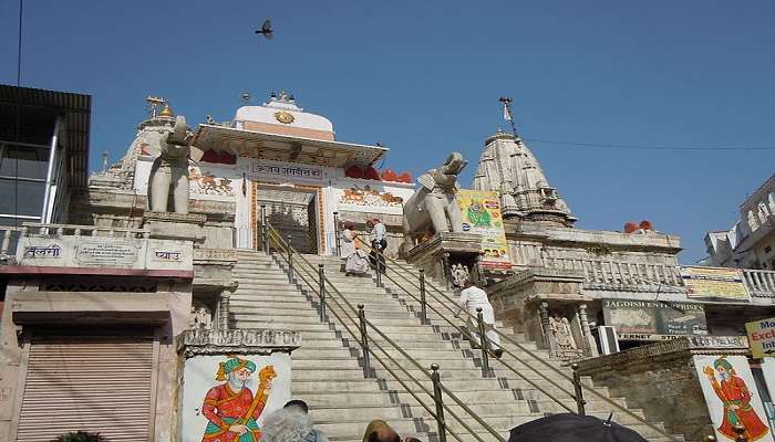 Hotels Near Jagdish Temple In Udaipur