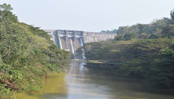Witness the grandeur of Thenmala Dam