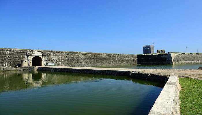 Jaffna Fort near restaurants in Jaffna