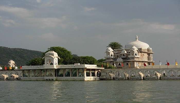 A palace called Jag Mandir is situated on an island in Lake Pichola.