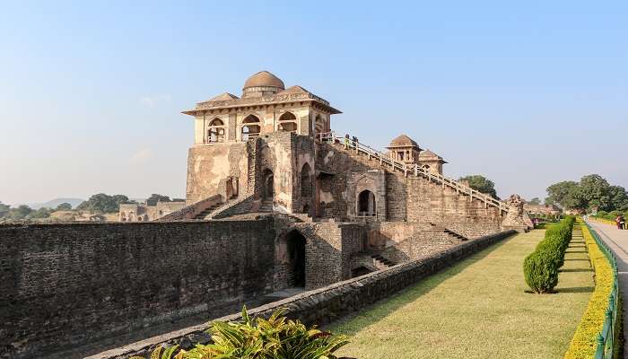 Historical site of Jahaz Mahal