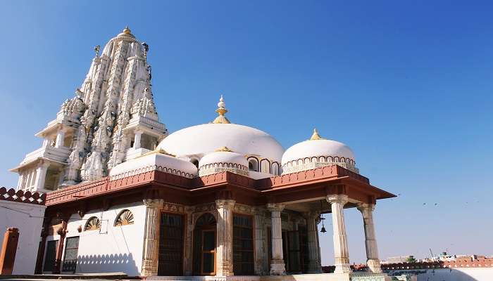 Bhandasar Jain Temple, among the places to visit in Bikaner.