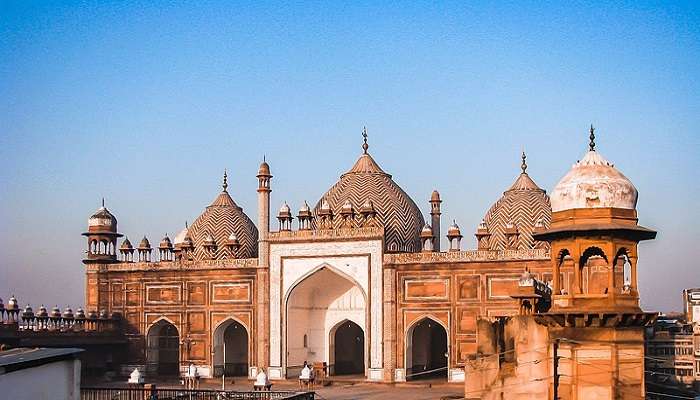 Admire the Mughal-style architecture at Jama Masjid