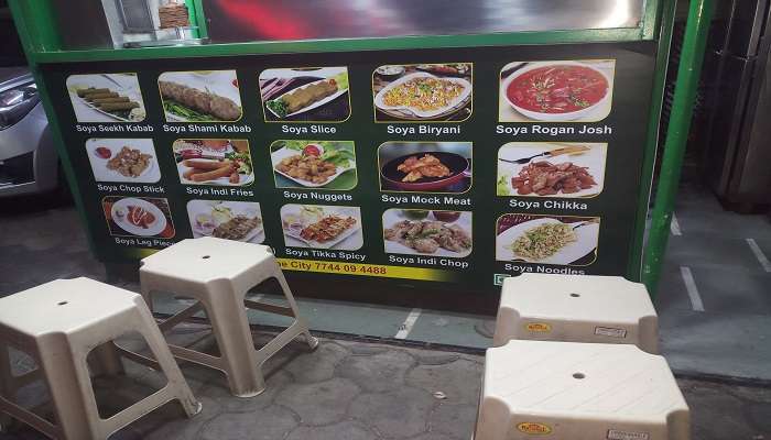 A food stall in market near chappan dukan.