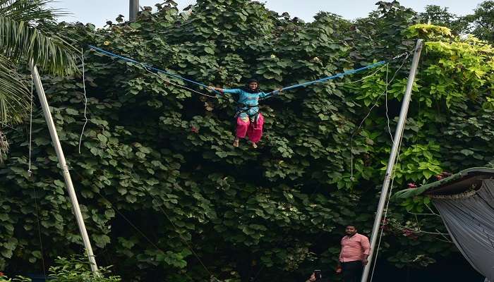 For some aerial thrashing and fun, jumping on the bungee trampoline is another popular activity