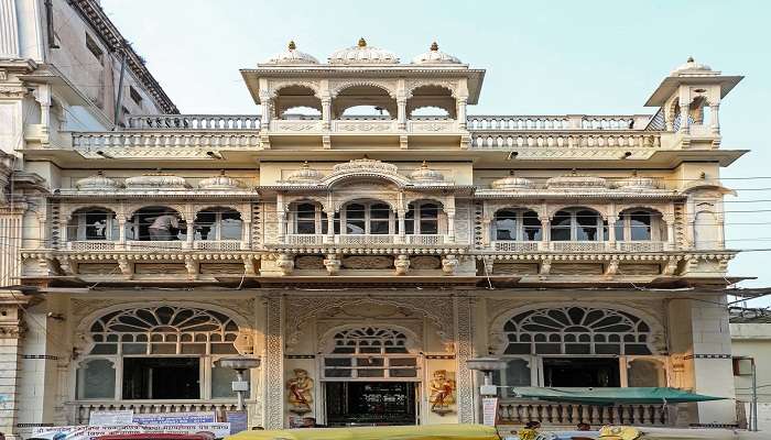 the view of Kanch Mandir Jain Temple 