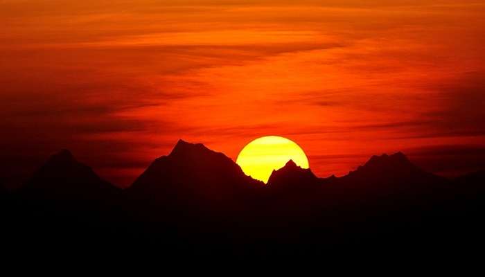  A stunning view of the sunrise in Kausani