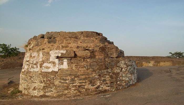 Khammam Fort: A key place to visit in Khammam.