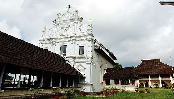 visit the Kottayam Church, a famous blend of Europe.