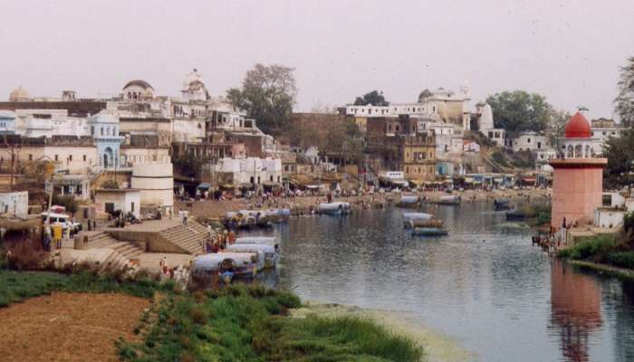 Chitrakoot bathing ghats on the Mandakini River, near Sati Anusuiya Mandir