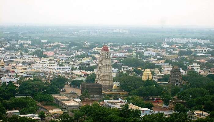 Mangalagiri GaliGopuram, is one of the notable places to visit in Vijayawada with friends.