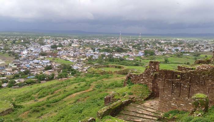 Explore the market place at the rahatgarh fort. 