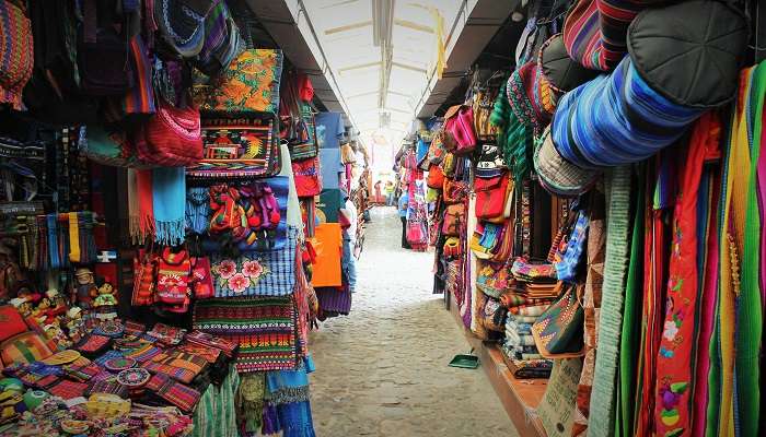 Visit the market inside the Gadpahra Fort.