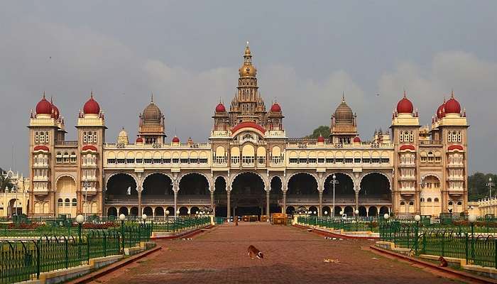 Explore the historic Mysore palace 