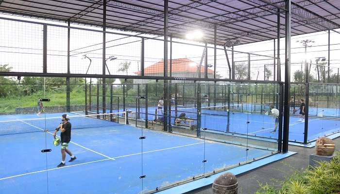 Immerse yourself in the exciting world of padel at Pererenan Jungle Padel