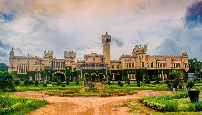 Palais de Bangalore, C’est l’une des meilleus lieux lieux romantiques dans et autour de Bangalore