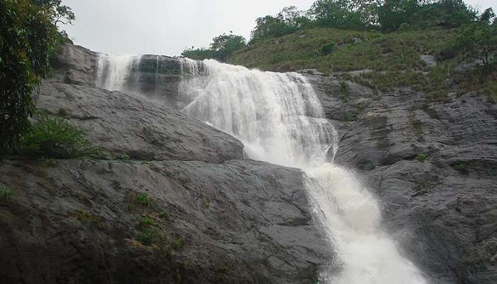 Palaruvi Falls