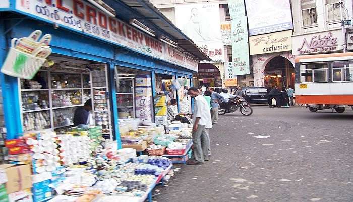 the bustling market for shopping in Charminar