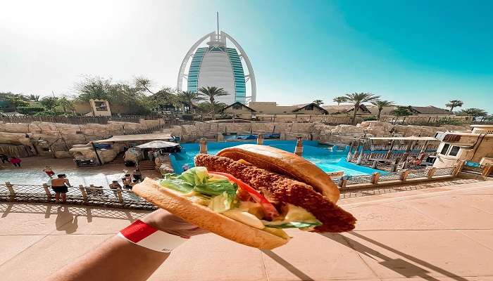 Places to eat at the water theme park in Jumeirah