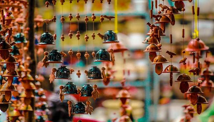 Buy handicrafts at the bazaar