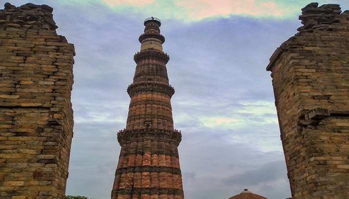 Qutub Minar was built by Qutub-ud-din Aibak near Chhatarpur Temple In Delhi