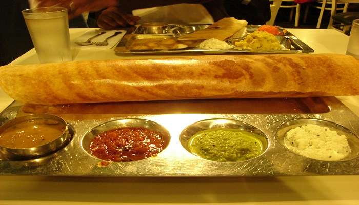  A plate of masala dosa in chappan dukan. 