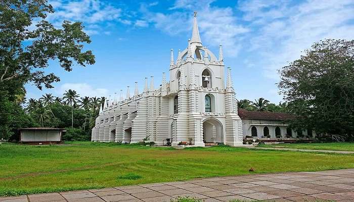 Saligao Church is a tourist spot very near to Anjuna.